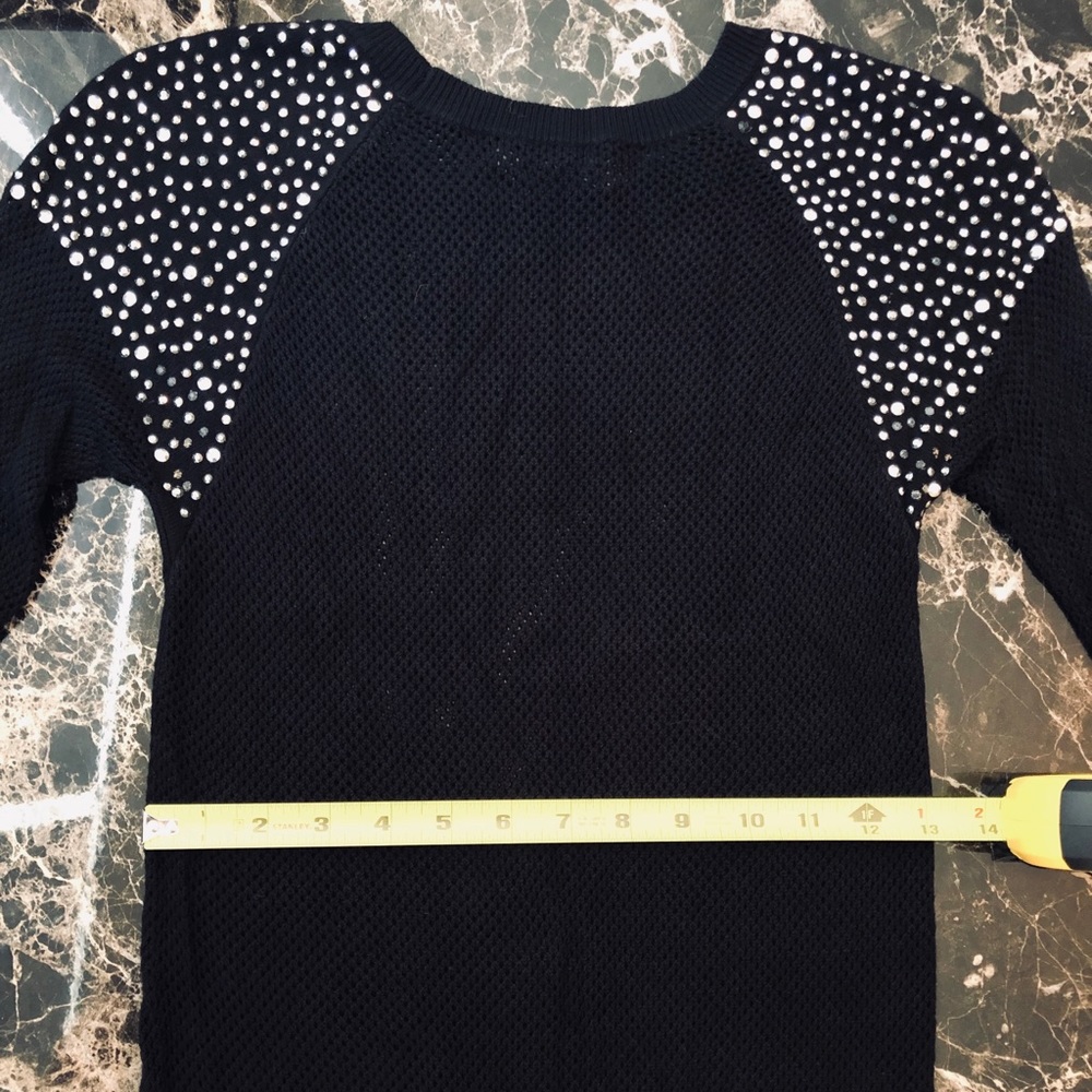 Adorable Express Rhinestone Top! 🖤 - Picture 3 of 7